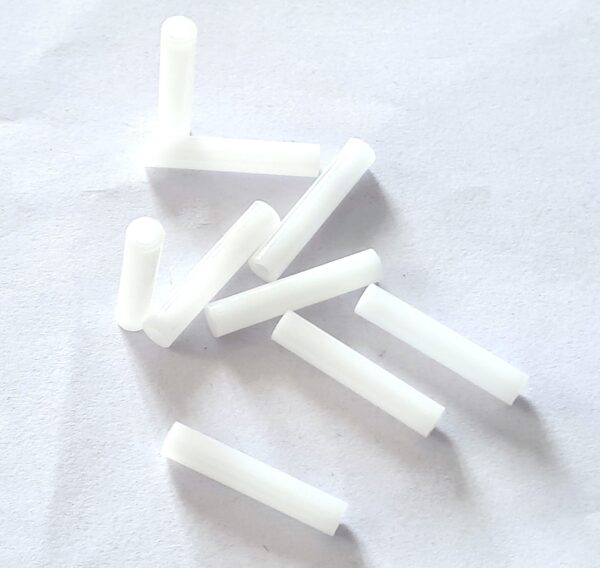 2.6x5x25 polyamide spacer