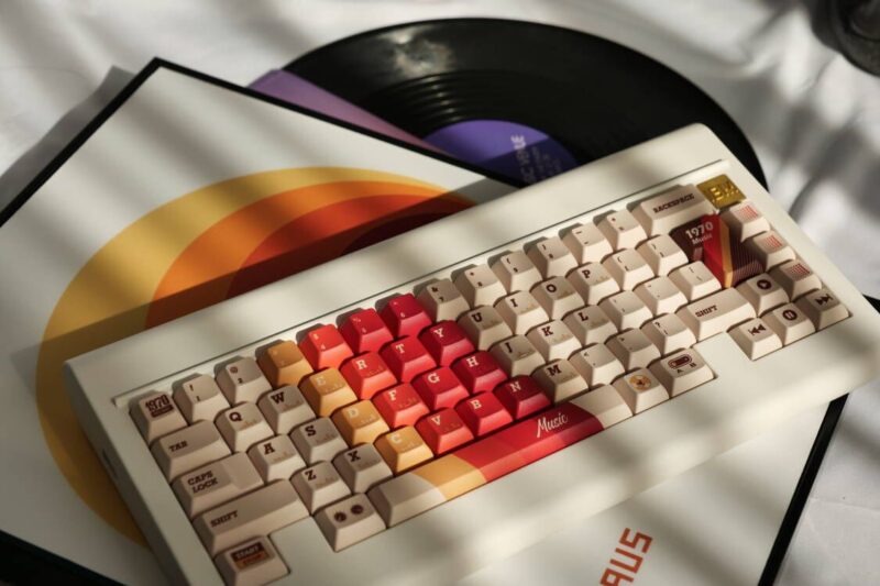 Wukds 1970 172 Key Keycap Set (KCA/Cherry Profiles) - Image 16