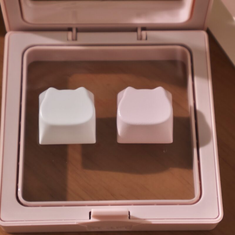 Keyboard Science Luna Cat Artisan Keycaps
